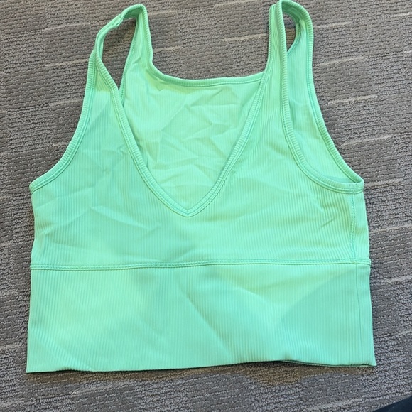 Ribbed Power Pivot Tank (reversible) - Picture 2 of 3